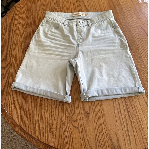 Soft Surroundings Women's Light Blue Denim Shorts M Relaxed Fit Rolled Cuffs - Picture 7 of 7
